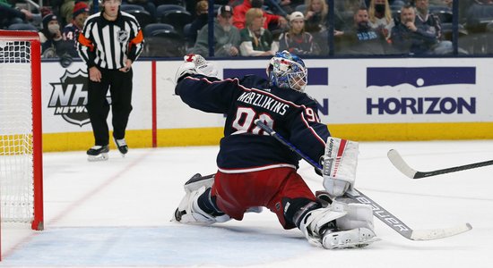 Merzļikins atvaira 29 metienus; 'Blue Jackets' turpina grimt