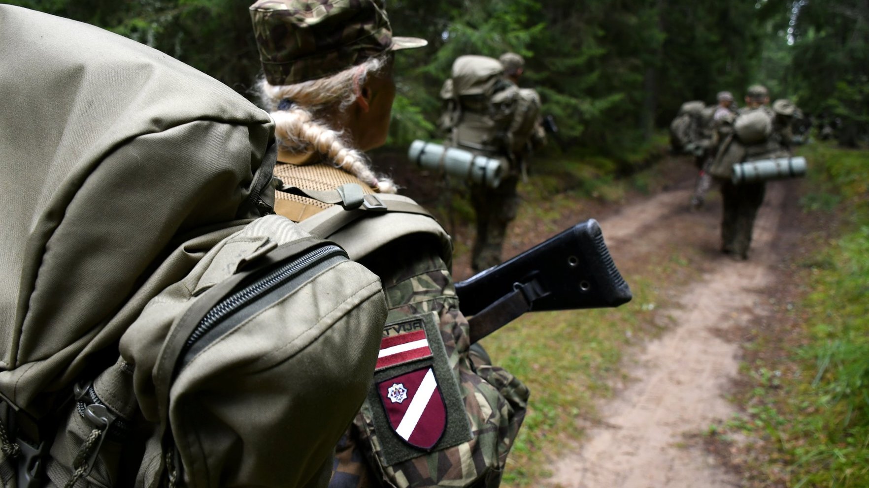 Ropažu, Bauskas un Sužu apkārtnē nedēļas nogalē zemessargi pilnveidos kaujas prasmes