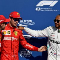 'Ferrari' piloti ātrākie arī kvalifikācijā un izcīna pirmās divas starta vietas