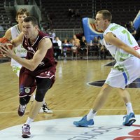 Latvijas basketbolisti atspēlējas no 15 punktu deficīta un galotnē piekāpjas Vācijai