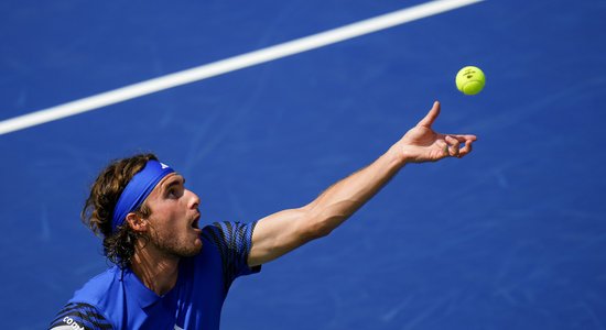 Cicips sensacionāli zaudē 'US Open' otrajā kārtā