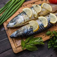 Nenovērtētās skumbrijas: 11 receptes un padomi, kā veselīgās zivis iekļaut ēdienkartē