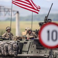 ASV smago militāro tehniku Latvijā varētu sākt izvietot nākamgad