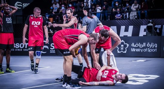 3x3 basketbolisti atspēlējas un triumfē finālposma apakšgrupā