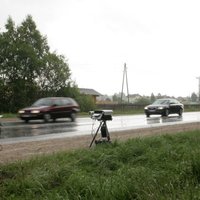 Četrus fotoradarus varēs sastapt 67 vietās Latvijā, vēsta policija