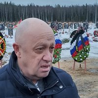"Медуза": в Кремле недовольны высказываниями Пригожина о "счастливом дедушке-м*даке"