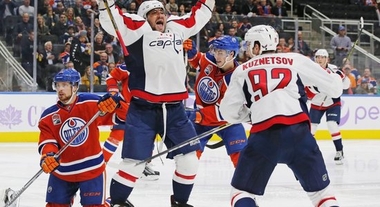 НХЛ: Овечкин сделал хет-трик, "Детройт" впервые за 27 лет — без плей-офф