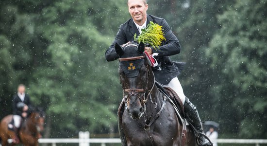 Neretnieks Kleistos izcīna trešo vietu Pasaules kausa posmā jāšanas sportā