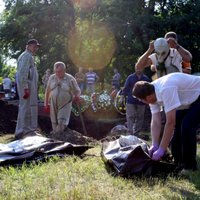 Slovjanskā atrasts civiliedzīvotāju masu kaps