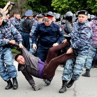 ФОТО. В день выборов в Казахстане задержаны около 100 протестующих