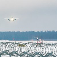 Stiprās snigšanas dēļ ietekmēti vismaz 2500 'airBaltic' pasažieru lidojumi