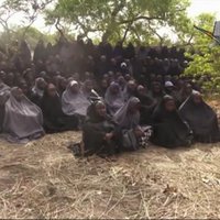 Nigērijā atrasta otrā no 2014. gadā islāmistu nolaupītajām 200 skolniecēm