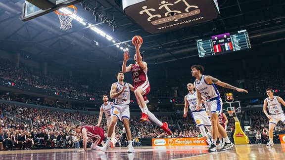 Latvijas basketbola  izlase Bratislavā mēģinās nosargāt perfektu bilanci