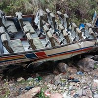 Indijā autobusa avārijā bojā gājuši vismaz 44 cilvēki