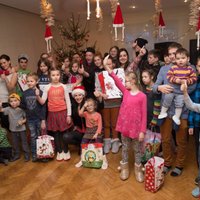 Воспитанникам Ирлавского детского дома устроили незабываемое Рождество