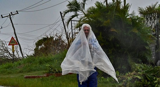 Foto: Viesuļvētra visu Kubu atstāj bez elektrības