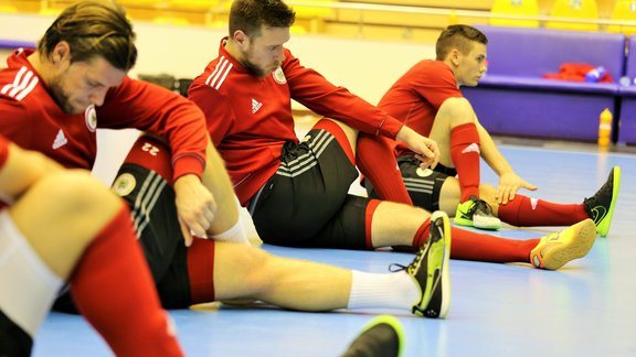 Futbols,  Latvijas telpu futbola izlases pirmsspēles treniņš Rumānijā - 32