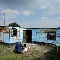 Izvarošanas Dienvidāfrikā: platīna ieguves reģionā šokējošs vardarbības līmenis