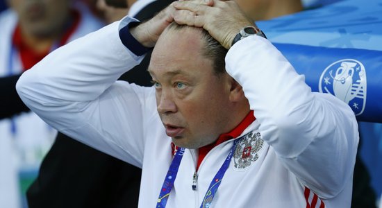 No amata atkāpjas Krievijas izlases treneris: Pasaules kausam komandu jāgatavo citam