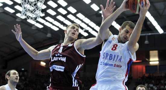 Latvijas basketbola izlase ar Porziņģi metas iekšā 'Eurobasket 2017' karuselī