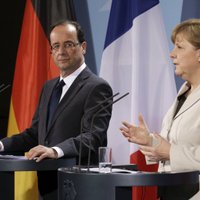 Merkele un Olands aicina Porošenko virzīties pretī politiskam krīzes risinājumam
