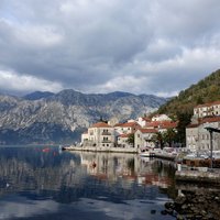 Ceļojuma stāsts: Melnkalnes burvība – smaržīga mandarīnu raža un sniegpulksteņi decembrī