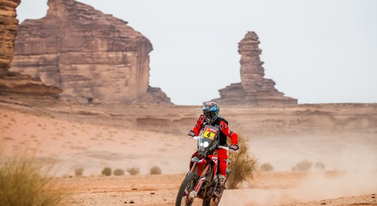 No Dakaras rallijreida izstājas arī līderis motociklu klasē Korneho