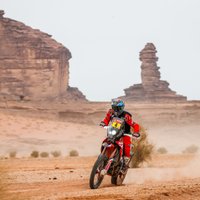 No Dakaras rallijreida izstājas arī līderis motociklu klasē Korneho