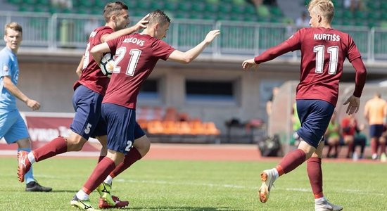 'Jelgavas' futbolisti mazākumā izrauj uzvaru pār 'Valmiera Glass'/ViA