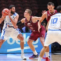 Latvija nenosargā 17 punktu pārsvaru un 'Eurobasket 2015' cīnīsies par septīto vietu