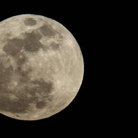 Video: Kā Mēnesī ietriecās lielākais meteorīts