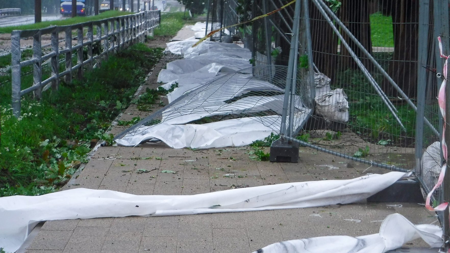 Vētras postažas likvidēšanai pašvaldības var pieprasīt līdzekļus valstij, atgādina VARAM