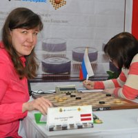 Latvijas dambretiste Golubeva 14. reizi kļūst par pasaules čempioni