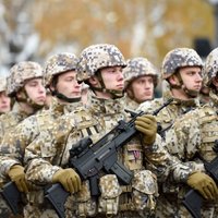 ФОТО: Парад Национальных вооруженных сил Латвии в честь 11 ноября
