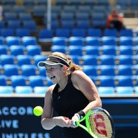 Ostapenko apstājas 'Australian Open' dubultspēļu turnīra trešajā kārtā