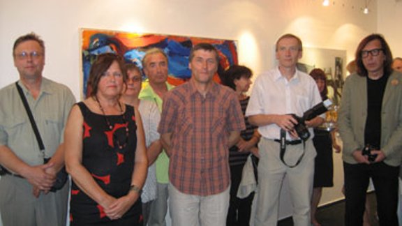 Talsu mākslinieku izstādes atklāšanā „Labākais no Talsiem” Olomoucas galerijā "Patro", Čehijā. Foto: Latvijas vēstniecība.