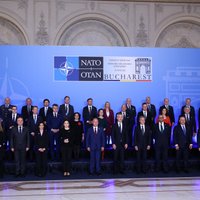 Встреча глав МИД стран НАТО в Бухаресте: "Мы не можем позволить Путину победить"