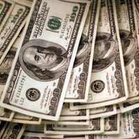 Бар в США содрал долларовые банкноты со стен, чтобы заплатить работникам