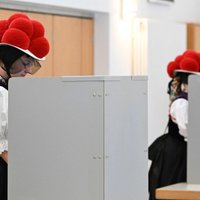 Vācijas Bundestāga vēlēšanās uzvar konservatīvie, liecina "exit poll" (plkst. 20.56)