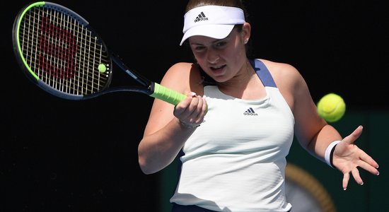 'Australian Open': Ostapenko izsēta ar 17. numuru vienspēlēs