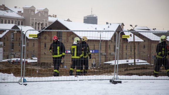 Vienā no tuneļiem Rīgas dzelzceļa pasažieru stacijā kādai kafejnīcai iebrukuši griesti - 3