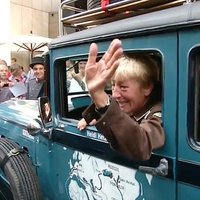 Video: Vācu pensionāre ar 84 gadus vecu auto brauks apkārt pasaulei
