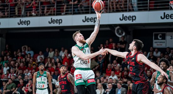 Būs izšķirošā spēle par zeltu: 'Žalgiris' bez apslimušā Šmita zaudē 'Rytas'