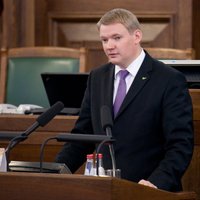 Smiltēns nobalsojis pats par sava deputāta mandāta apstiprināšanu, konstatē Saeimas prezidijs