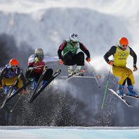 Francijas frīstaila krosa slēpotāji paņem visas trīs medaļas Sočos