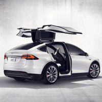 'Tesla' četros mēnešos pārdevusi 208 elektriskos apvidniekus