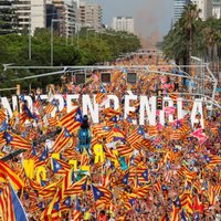 Katalonijas separātisti pulcējas uz Nacionālās dienas mītiņu Barselonā