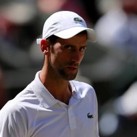"Отправим назад первым же самолетом": Правительство Австралии угрожает выгнать Джоковича с Australian Open