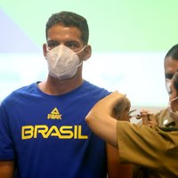 Covid-19: Vīrusa smagi skartās Brazīlijas problēmas pastiprina lēnais vakcinācijas process