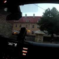 ВИДЕО: В Вецриге пьяный мотоциклист убегал от полиции